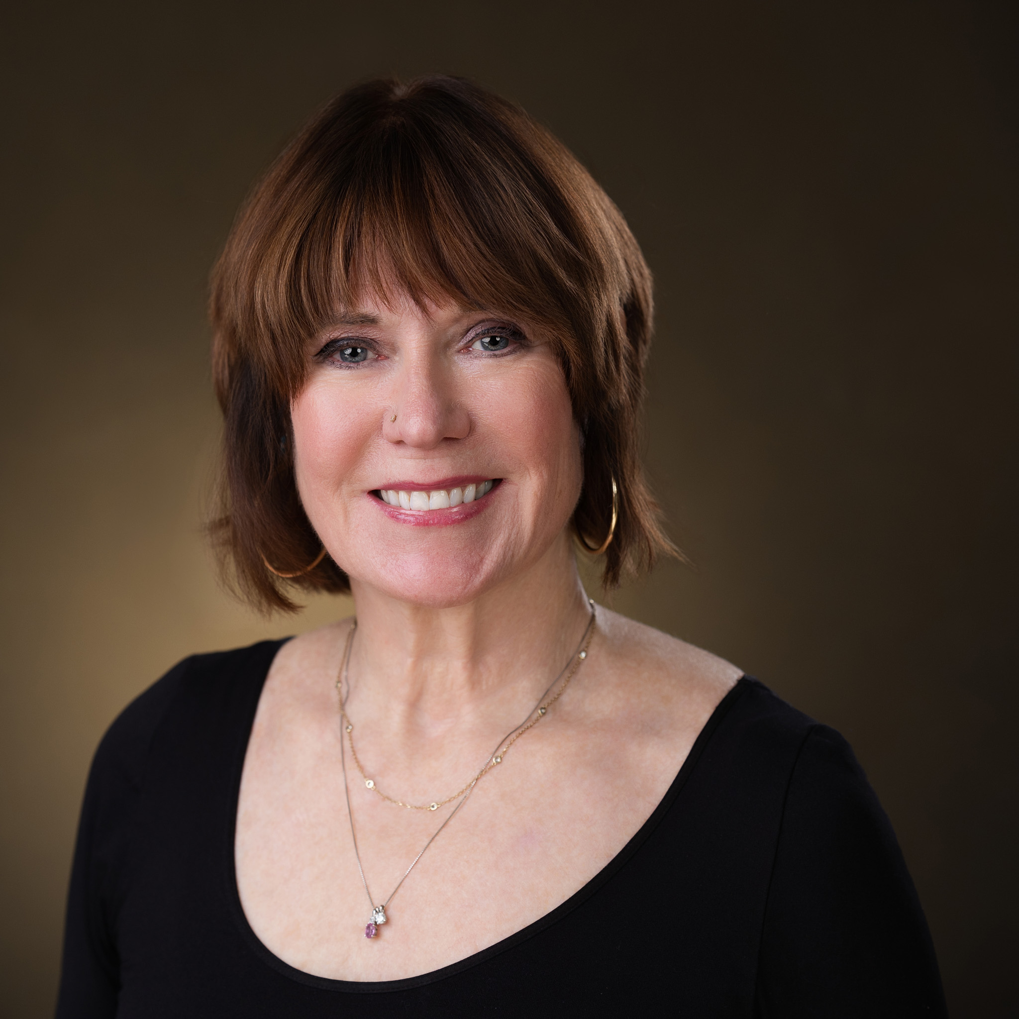 Head shot of Elizabeth Cronin